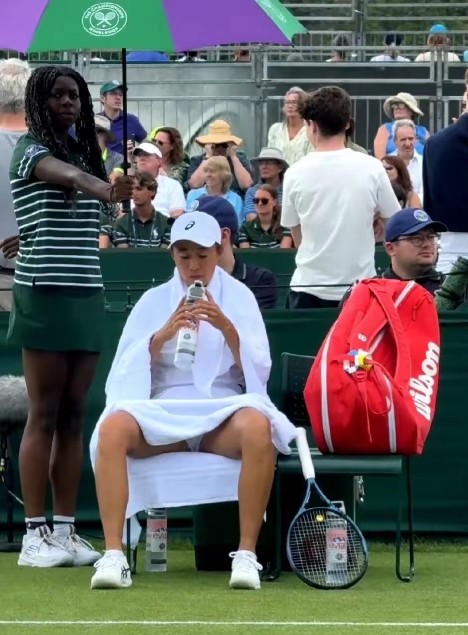 温网险胜澳网,鲁德点燃赛场 温网险胜澳网,鲁德点燃赛场